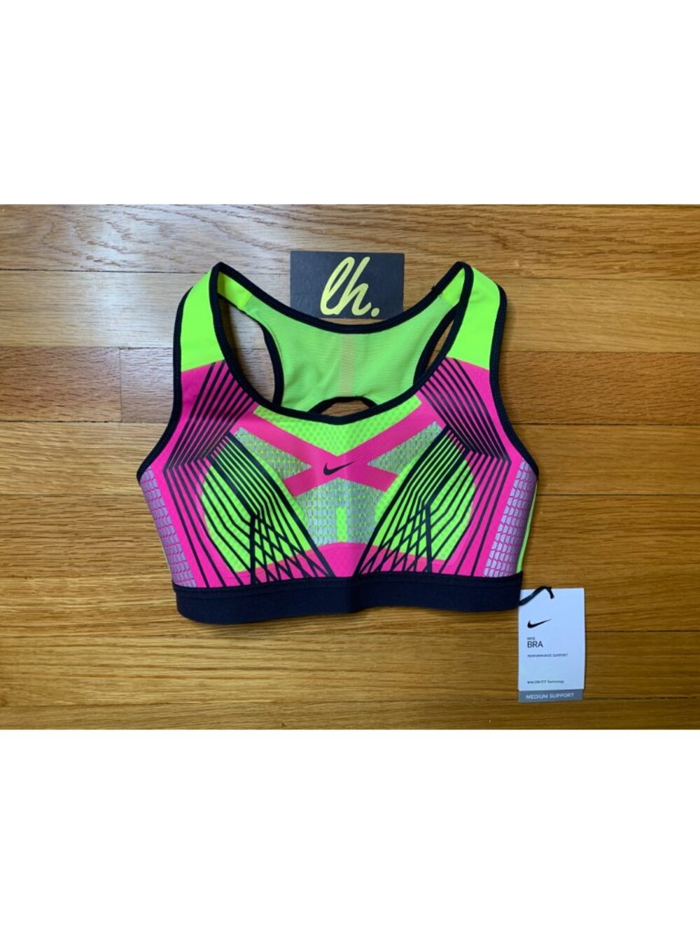 Women’s X Small Nike Classic Tech Pack Dri Fit Light Support Sports Bra AQ0152-7